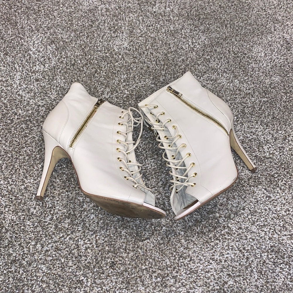 Steve Madden Bootie - Gladly